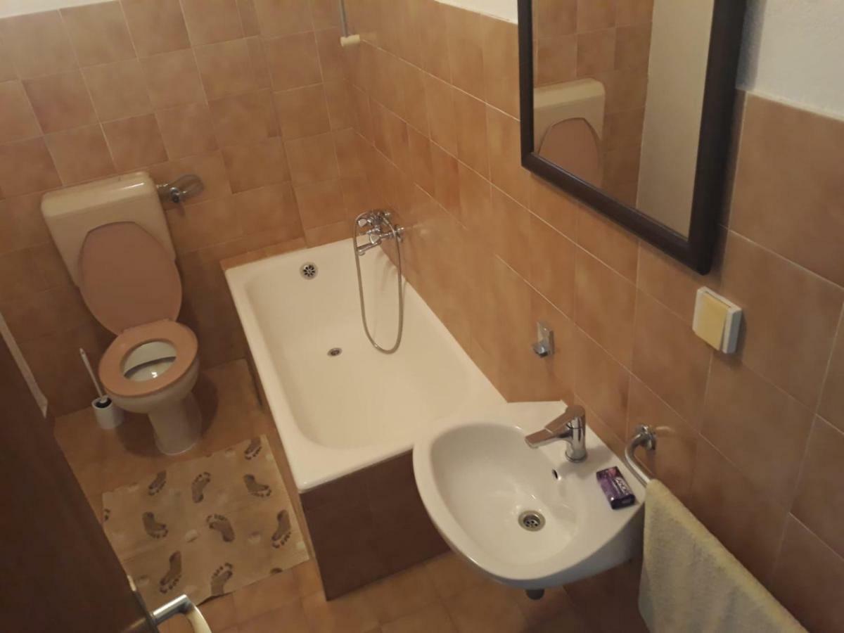 Apartments Bozito Нин Екстериор снимка